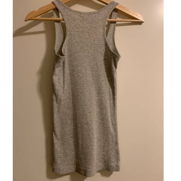 Tank top/spaghetti strap bundle - Picture 6 of 6